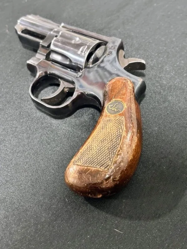 SOLD!!! Dan Wesson Model 15-2 Snub-Nose Revolver – .357 Magnum