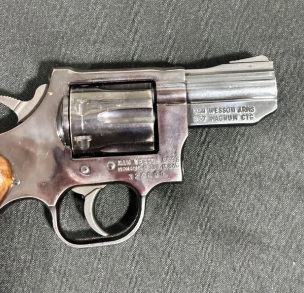 SOLD!!! Dan Wesson Model 15-2 Snub-Nose Revolver – .357 Magnum