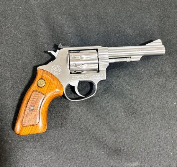 SOLD!!! Taurus Model 94 Revolver – .22 LR (9-Shot) w/ 4-Inch Barrel