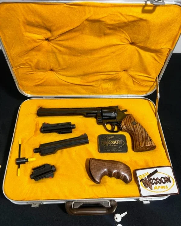 SOLD!!! Dan Wesson Model 15-2 Pistol Pack – .357 Magnum
