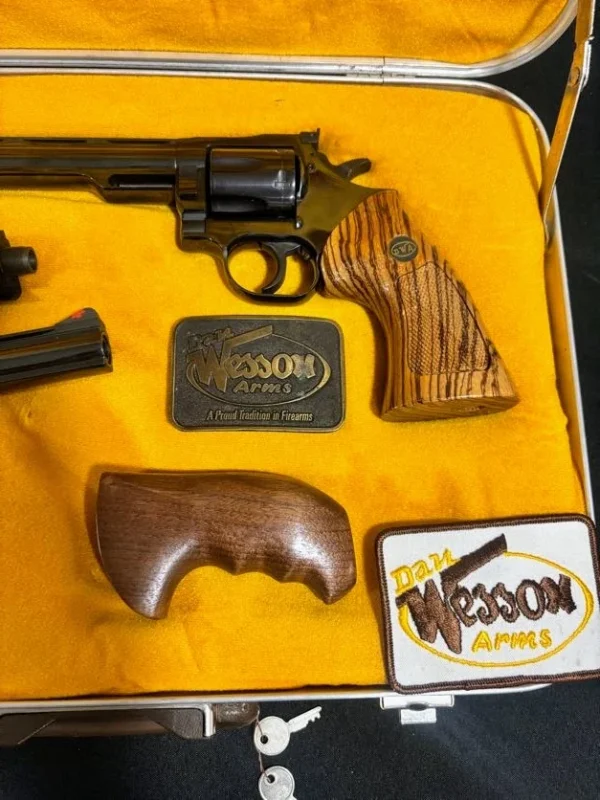 SOLD!!! Dan Wesson Model 15-2 Pistol Pack – .357 Magnum