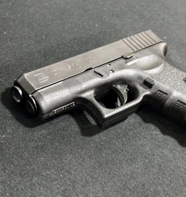 SOLD!!! Glock 27 Subcompact – .40 S&W