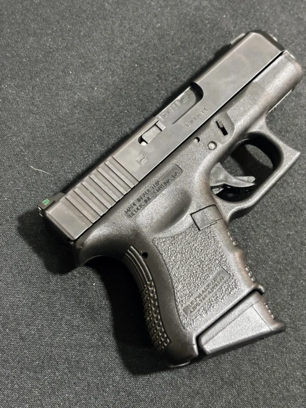 SOLD!!! Glock 27 Subcompact – .40 S&W