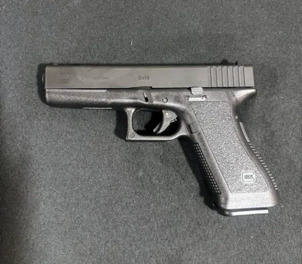 SOLD!!! Ultra-Reliability: Glock 17 – 9mm Luger
