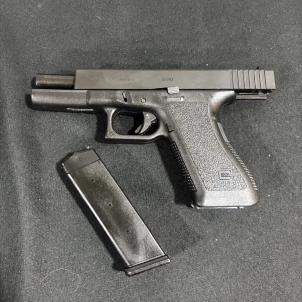 SOLD!!! Ultra-Reliability: Glock 17 – 9mm Luger