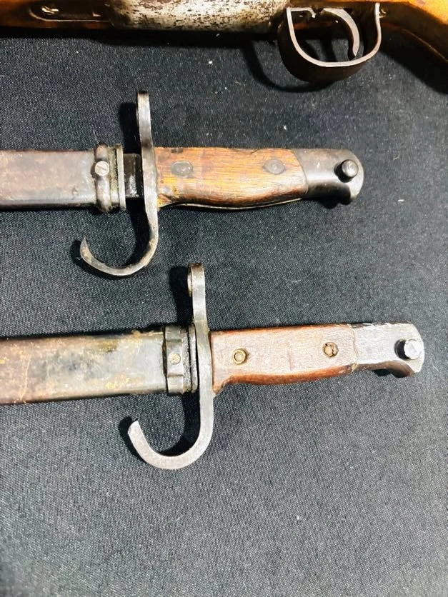 WWII Collectible: Arisaka Type 99 (Kokura Series 24) – 7.7x58mm (99% Mum) w/ Two Matching Kokura Bayonets