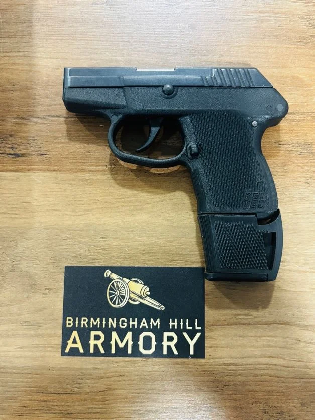 SOLD!!! Ultra-Concealable EDC Setup: Kel-Tec P-32 (.32 ACP) w/ Original Case & 3 Mags