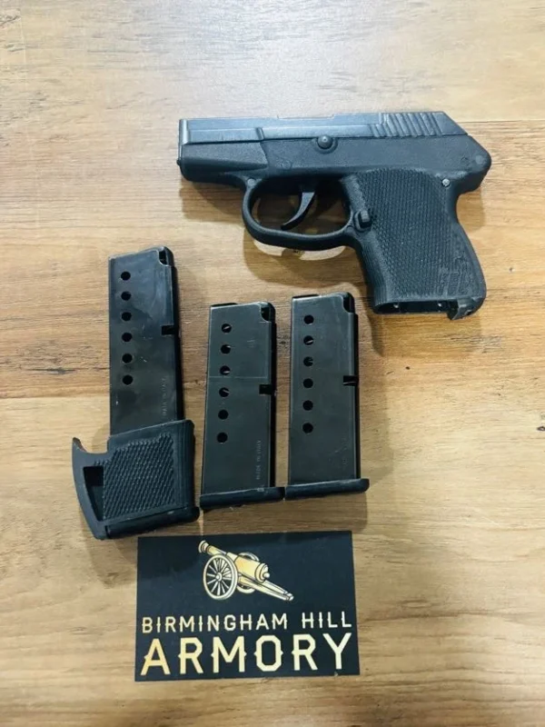 SOLD!!! Ultra-Concealable EDC Setup: Kel-Tec P-32 (.32 ACP) w/ Original Case & 3 Mags