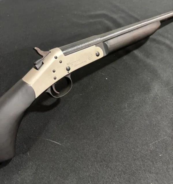 H&R Topper Jr Model 098 20 Gauge Single-Shot Shotgun | Compact Youth / Utility Break-Action