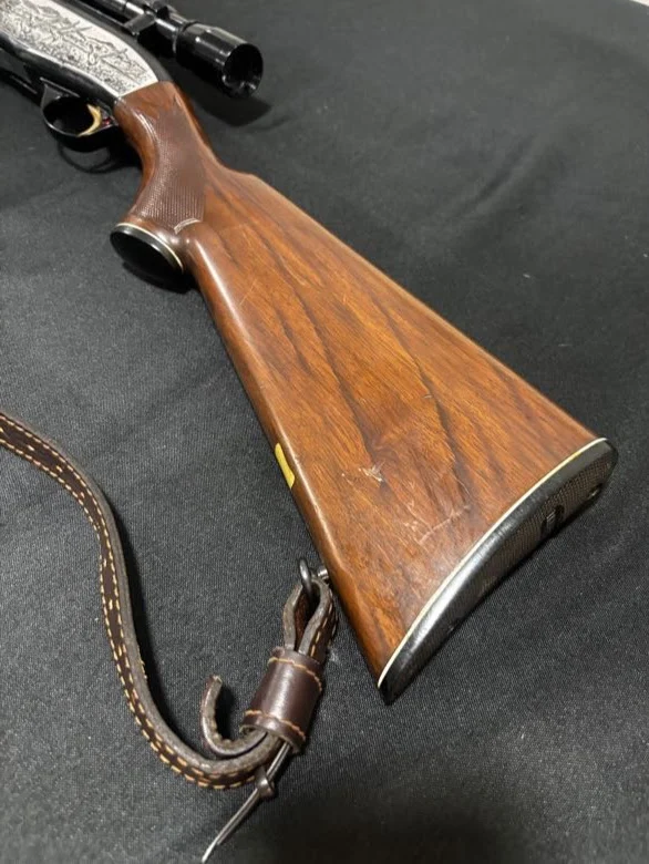 Ithaca / SKB Model 900 XL 12 Gauge Semi-Auto Shotgun | Waterfowl Engraved | Leupold Scope Included