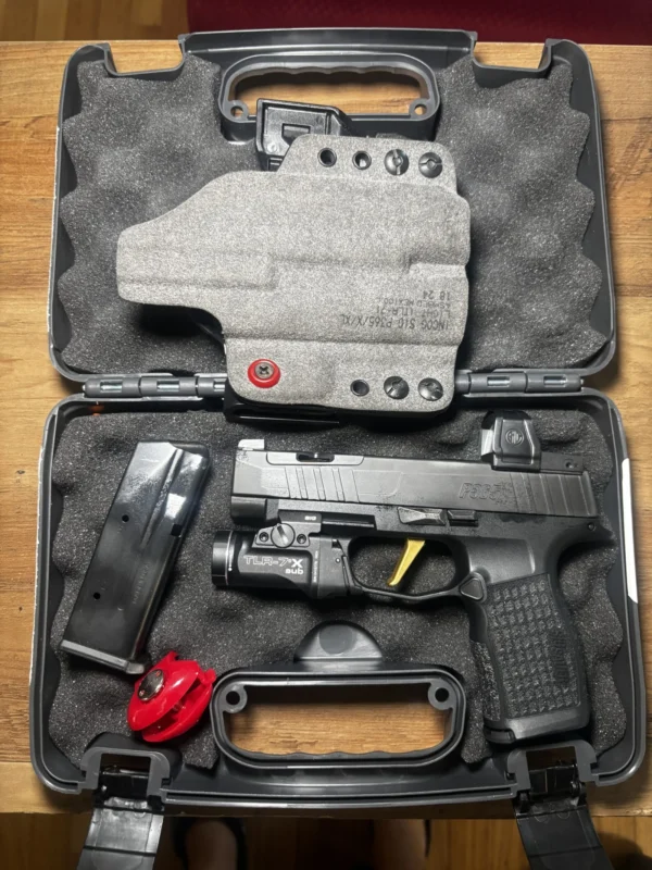 LIKE NEW Sig Sauer P365 XL Spectre 9mm Package | Sig Red Dot | Streamlight TLR-7x Sub | Safariland Incog Holster