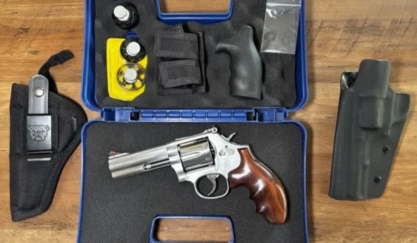 SOLD!!! S&W Model 686-6 4″ .357 Mag | Complete Range Day Package | Wood & Synthetic Grips | Holsters & Speedloaders