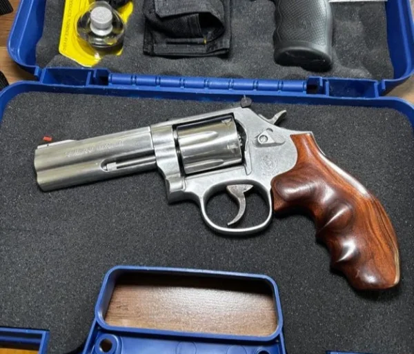 SOLD!!! S&W Model 686-6 4″ .357 Mag | Complete Range Day Package | Wood & Synthetic Grips | Holsters & Speedloaders