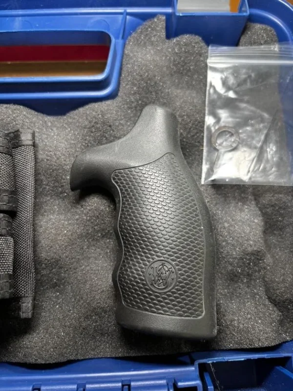 SOLD!!! S&W Model 686-6 4″ .357 Mag | Complete Range Day Package | Wood & Synthetic Grips | Holsters & Speedloaders